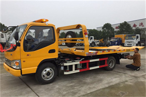 沽源哪里有拖车服务